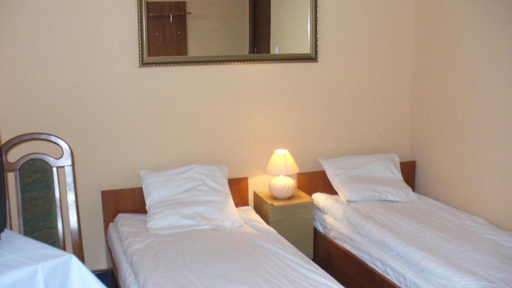Park Hotel Myslenice Bilik gambar